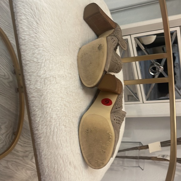 Carlos Santana open toe booties - Picture 3 of 5